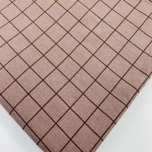 Tela a cuadros de franela de otoño e invierno, tejido liso tejido de algodón puro cepillado para ropa de hogar y camisa de estilo de sarga de juguete - Product Image 5