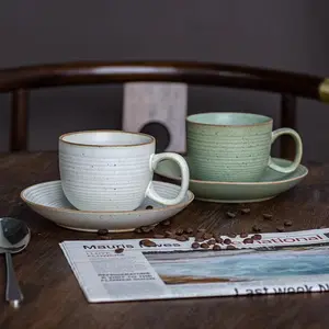 Jingdezhen ivoire et vert fait à la main antique tasse à café en porcelaine japonaise avec soucoupe