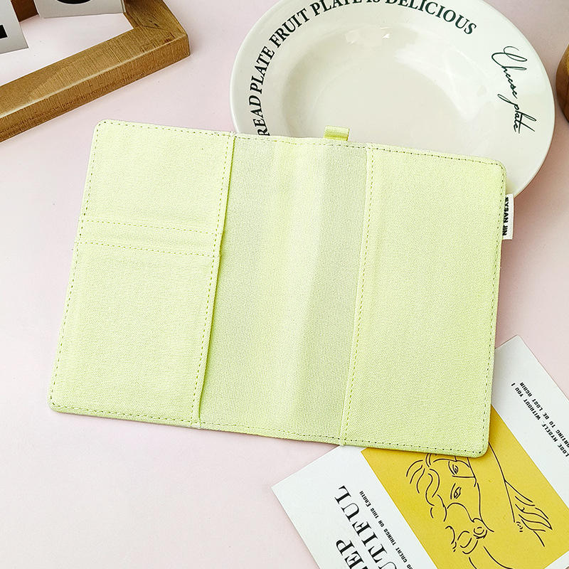 สีเหลืองอ่อน (มีเครื่องหมาย)