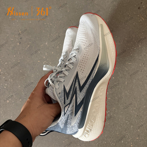 Chaussures pour hommes de taille européenne, fabriquées en Chine, vente en gros de chaussures en stock pour les achats en gros - Product Image 1