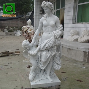 Statue de femme nue en marbre blanc avec <span class=keywords><strong>petit</strong></span> ange - Product Image 1