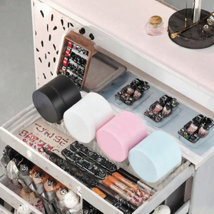 Pot cosmétique vide en plastique PP noir mat de forme carrée de 10g, en gros, avec impression sérigraphiée pour vernis à ongles et gel à ongles - Product Image 3