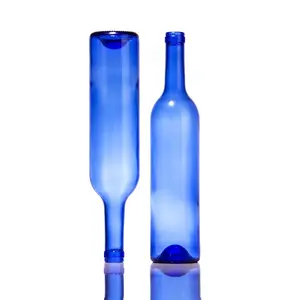 Giá bán buôn 350ml 500ml 750ml màu hổ phách màu xanh chai thủy tinh tùy chỉnh rượu sâm banh chai thủy tinh cho rượu vang