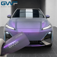 Rouleau de film vinyle métallisé gris violet premium en PET avec technologie Air Release, extensible et auto-adhésif pour covering automobile