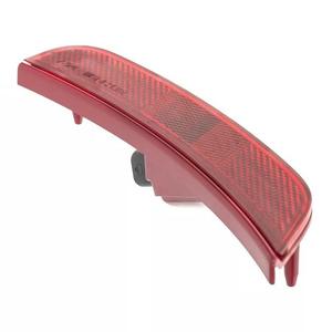 Luz de Posición Trasera para Camioneta Chrysler 68229425AA Rojo Oscuro para Voyager Pacifica 17-24 - Product Image 5