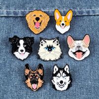 Broche en métal pour vêtements, motif animal mignon de dessin animé (chat, chien), accessoire créatif et polyvalent, en stock