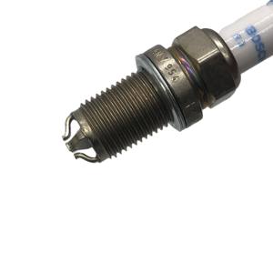 Électrodes de terre pour bougies d'<span class=keywords><strong>allumage</strong></span> Platinum +<span class=keywords><strong>4</strong></span> 0242236562 FGR7DQP <span class=keywords><strong>Allumage</strong></span> moteur 12120141871 12121435955 pour LAND-ROVER Neuf - Product Image 6