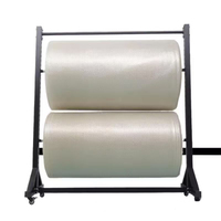 Porte-rouleaux de tissu textile sur roulettes avec étagère suspendue, idéal pour la maison, les nappes et les expositions.