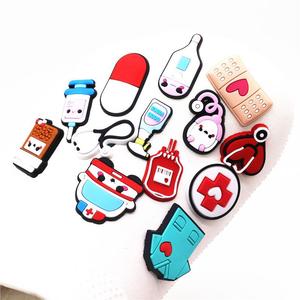 Accesorios <span class=keywords><strong>de</strong></span> PVC para Zapatos, Charms Jibz con Diseños <span class=keywords><strong>de</strong></span> Doctor, Ambulancia, <span class=keywords><strong>Enfermera</strong></span>, Venda para la herida, para Decoración <span class=keywords><strong>de</strong></span> Zapatos Croc Clogs, Manualidades <span class=keywords><strong>de</strong></span> Plástico - Product Image 5