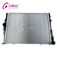 Radiateur de refroidissement du moteur COMOOL 17117559273 pour BMW Série 1 Série 3 X1 Z4 E81 E82 E84 E87 E88 E89 E90 E91 E92 E93 Radiateur en aluminium