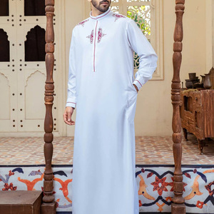 Camicia da uomo modesta caftano in Thobe abito lungo Abaya Dubai abiti <span class=keywords><strong>etnici</strong></span> musulmani con maniche lunghe abito in tessuto di Arabia Saudita - Product Image 5