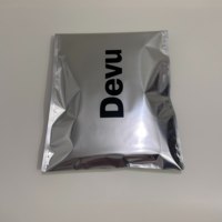 Enveloppes d'expédition en argent brillant personnalisées, faible MOQ, sacs de courrier autocollants pour les boutiques en ligne et les startups