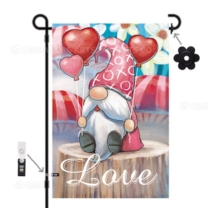 Bandera de jardín para el Día de San Valentín 2025, con diseño de corazones, iluminada con energía solar, de lino, impresa por ambos lados, para patio. - Product Image 5