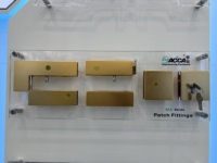 Harga pabrik kompetitif penjepit pintu kaca Fitting Fitting desain Modern Set penjepit kaca