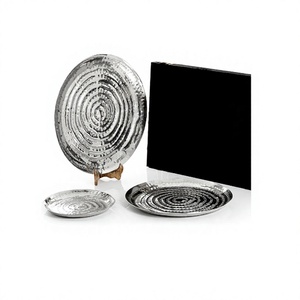 Juego de 3 bandejas para servir alimentos de diferentes tamaños, de la mejor calidad, de acero inoxidable, para dulces, en venta. - Product Image 1