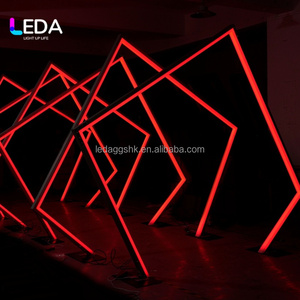 Arche lumineuse LEDA RGB pour tunnel de lumière, cadre d'entrée de scène de mariage, arche géométrique néon pour événements, fêtes et décoration de photomaton - Product Image 5