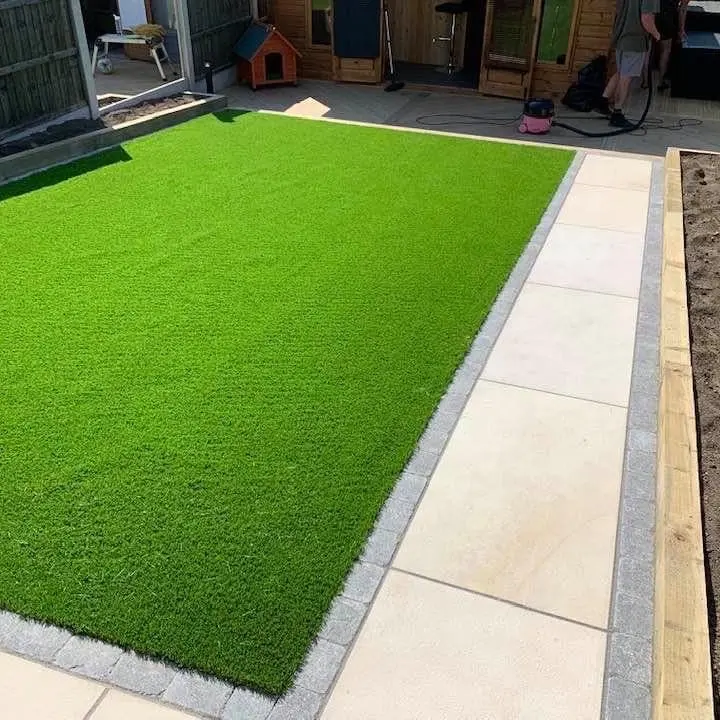 שטיח דשא עבור גן