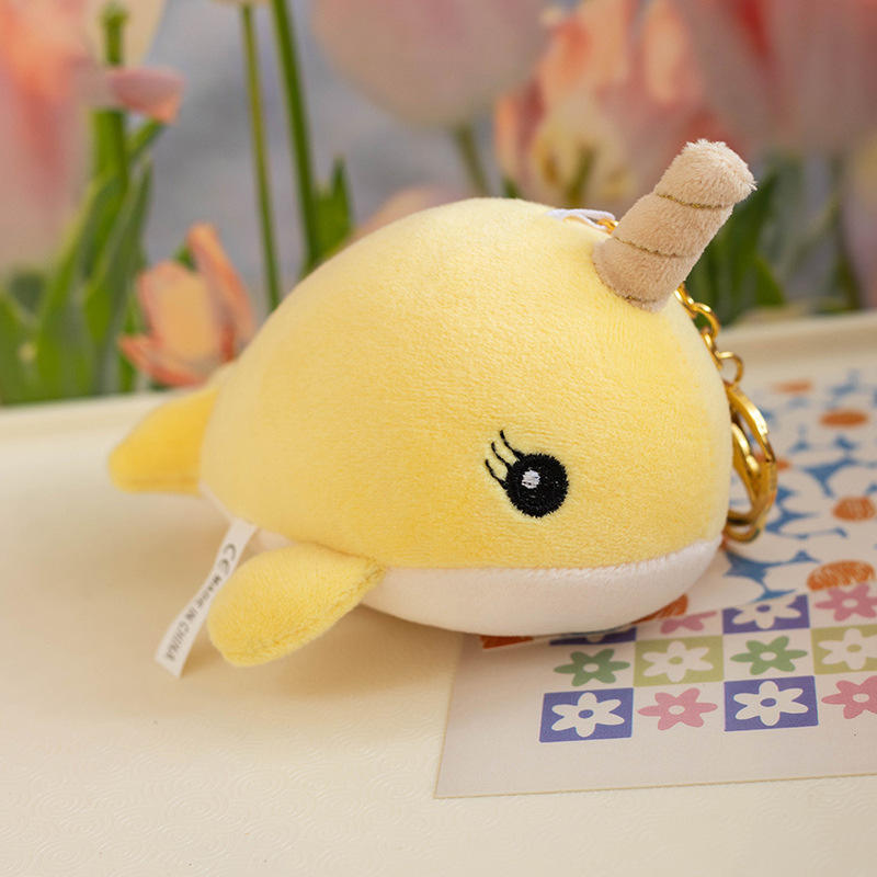 Baleine jaune aux yeux ronds