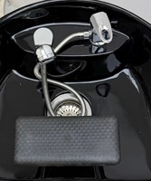 Fauteuil de lavage de cheveux commercial moderne en métal, inclinable/assise, avec bac en fibre de verre dissimulé, repose-pieds amovible, multifonction, US