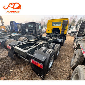 Camions tracteurs Sinotruk Howo 430, prix compétitif, 102 km/h, 4x2, 6x4, poids lourd, 400 CV, pour la logistique en Afrique - Product Image 6