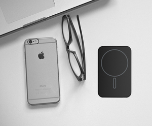 2025 nuevo banco de energía de cargador inalámbrico magnético de batería de estado sólido 3 en 1, Qi2 certificado 10000mAh ultrafino, carga rápida de la USB-C - Product Image 3