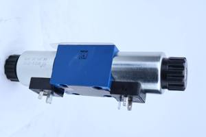 R901481091 Z4WE6E62-3X/EG24N9K4 Serie Z4WE Control Hidráulico Solenoide Direccional Superpuesto de Cuatro Vías - Product Image 5