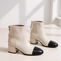 Sepatu Boots Wanita Retro Kulit Asli Warna Beige Model Ujung Persegi Motif Ukiran Hak Tebal Model Slip-On Nyaman