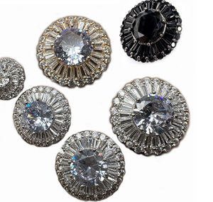 Chanceux 24mm LKBN-006 Zircon Cristal Bouton Rond Strass Bouton Écologique <span class=keywords><strong>Brillant</strong></span> Zircon Bouton pour Robe Manteau <span class=keywords><strong>Pull</strong></span> - Product Image 1