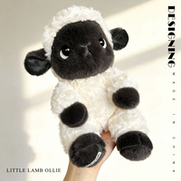 Jouets en peluche personnalisés, faible MOQ, mouton noir assis en peluche, adorable jouet en peluche mouton