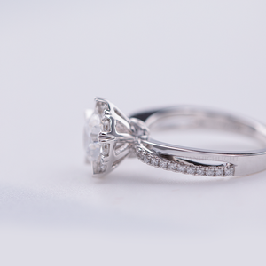 Bague en diamant cultivé en laboratoire à la mode en or 14 carats <span class=keywords><strong>1</strong></span> <span class=keywords><strong>carat</strong></span> D VS1 Halo Cluster Diamants pour mariage de fiançailles - Product Image 4