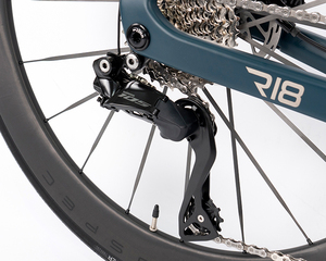 Nouveau modèle 2026 R18 Prix usine Roue en fibre de carbone R8170/ R7170-24S 105 DI2 700C Vélo de route haut de gamme pour adulte R18 (Racing ED) Fibre de carbone - Product Image 2