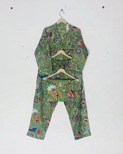 Nouvel ensemble de pyjama léger en coton pour l'été, imprimé à la main, pour femme, prix de gros - Product Image 1