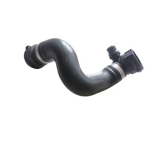 Manguera de Refrigerante Benbao 17127578703 de Goma con Pared de 4mm de Espesor para Reemplazo y Reparación - Product Image 1