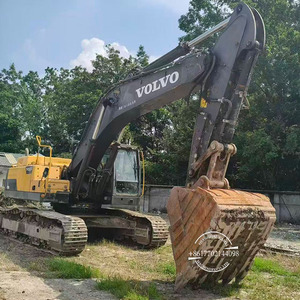 Excavatrice sur chenilles Volvo EC380DL d'occasion de 38 tonnes, d'origine usine et de couleur d'origine, avec services de rénovation - Product Image 1