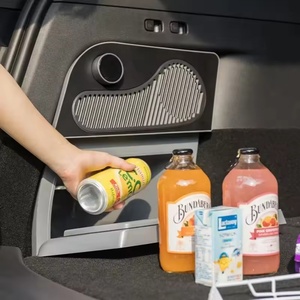 Nuevo Refrigerador Portátil Compacto para Vehículo, Mini Nevera para Auto Tesla Modelo Y, Capacidad de 16L, Pantalla Digital, Sin Escarcha, Puerto USB, Bajo Consumo - Product Image 4
