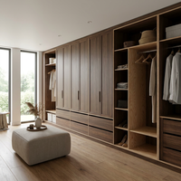 Armoire moderne en placage de noyer foncé MDF style Shaker, sur mesure, pour chambre principale d'appartement de luxe
