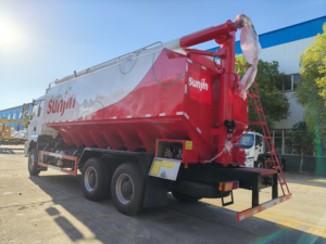 Camion de transport de nourriture en vrac SHACMAN L3000 14 tonnes 28 m³ à alimentation hydraulique pour le transport de nourriture pour poulets, camions de transport de nourriture en vrac robustes - Product Image 2