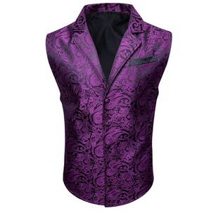 Set Gilet e Cravatta in Seta per Uomo Stile Vittoriano Personalizzato, Colletto su Misura, Motivo Paisley, Gilet Gotico Steampunk per Occasioni Formali/Casual - Product Image 3