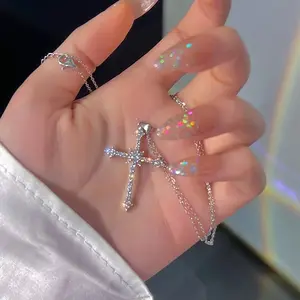 Kalung Perhiasan Wanita Panjang lapisan atas multi lapisan liontin kristal hati terpisah kreatif kalung berlian perak modis hadiah perhiasan