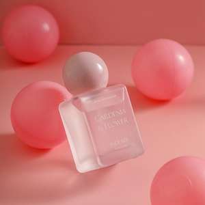 Poema di nicchia <span class=keywords><strong>profumo</strong></span> moderno donna rosa profumato Parfum Spray con coperchio in legno smerigliato a lunga durata uso domestico leggero <span class=keywords><strong>profumo</strong></span> - Product Image 1