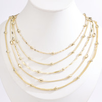 Collier en perles simple et élégant pour femmes en laiton plaqué or 14 carats de CM Jewelry Wholesale avec des perles espacées de manière irrégulière