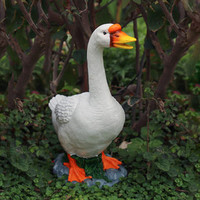Simulation d'aménagement paysager extérieur Statue de canard en résine imperméable et écologique avec lumière solaire extérieure Ornement de jardin
