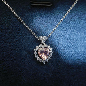 Collier en argent 925 avec moissanite rose clair et pierre de Morgan, pendentif luxueux pour le style de vie quotidien et socialisé des femmes - Product Image 2