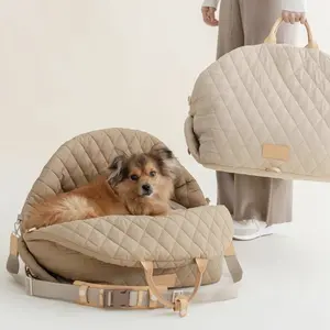 Sıcak satış köpek araba koltuğu köpek taşınabilir Pet bebek oto koltuğu klipsli emniyet tasma ve PVC Fram, anti-çöküşü