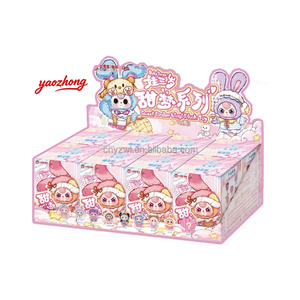 Originale 100% Baby Three dei Tre Negozi Originali, Baby Three Sweet Dream, Bambola di Peluche in Vinile 100%, Ornamenti Trendy Fatti a Mano, Giocattolo Natalizio - Product Image 1
