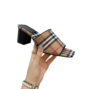 Sandalias de Tacón Alto Originales de Alta Gama, con Cierre de Botón, Diseño Moderno y Cómodo con Punta Abierta para Mujer, Tacón Medio, Verano - Product Image 4