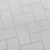 Film PVC Herringbone Anti Ledakan Dekoratif Statis Berlapis Es Tebal 0.15mm Tanpa Lem Ramah Lingkungan Modern untuk Ruang Tamu Hotel