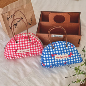 กระเป๋าผ้าแคนวาสแบบกึ่งกลมลายลูกกวาดน่ารักกระเป๋าถือโพลีเอสเตอร์แบบพกพาสำหรับเดินทางกระเป๋าใส่เหรียญนักเรียนมีซิปสำหรับเก็บของแบบลำลอง - Product Image 2