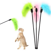 Vente en gros Jouet interactif écologique pour chat Baguette en peluche de grande taille en plastique avec fourrure de lapin colorée Poteau en plastique pour chat d'approvisionnement de Chine