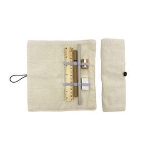 Juego de Papelería Portátil Ecológico Promocional en Bolsa de Algodón con Regla de Madera, Sacapuntas y Borrador para el Regreso a Clases - Product Image 1